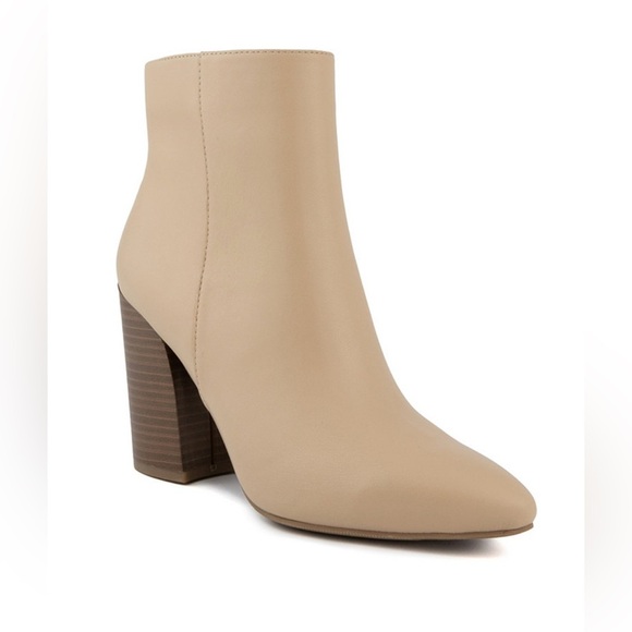 Women's Evvie Ankle Booties - Picture 1 of 7